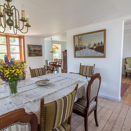 Paradise On Earth Holiday home Ronne